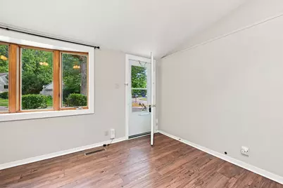 131 Oak Drive, Dekalb, IL 60115 - Photo 8