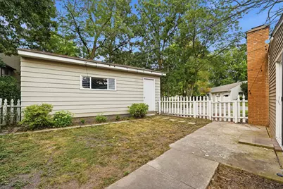 131 Oak Drive, Dekalb, IL 60115 - Photo 30