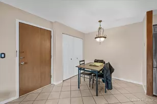 221 Uteg St, Crystal Lake, IL 60014 - Photo 2