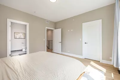 1118 Pitner Avenue, Evanston, IL 60202 - Photo 16
