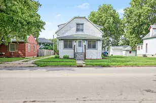 413 E Howard St, Pontiac, IL 61764 - Photo 2