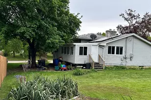 220 Beacon Dr, Belvidere, IL 61008 - Photo 28