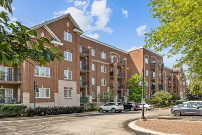 1479 N Milwaukee Avenue #307, Libertyville, IL 60048 - Photo 2