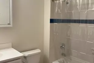 2135 Derby Ct, Wheaton, IL 60189 - Photo 8