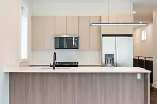 406 E 50th Pl, Chicago, IL 60615 - Photo 6