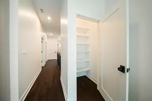 406 E 50th Pl, Chicago, IL 60615 - Photo 10