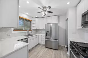 8121 S Fairfield Ave, Chicago, IL 60652 - Photo 10