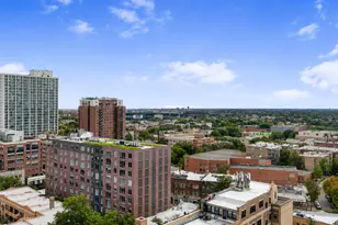 3930 N Pine Grove Ave, Chicago, IL 60613 - Photo 2