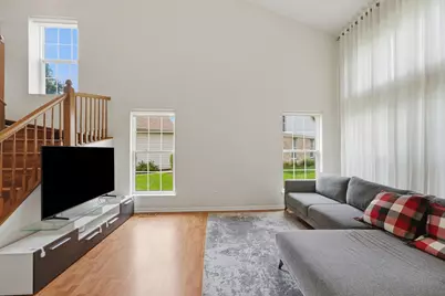 1984 Persimmon Court, Schaumburg, IL 60193 - Photo 4