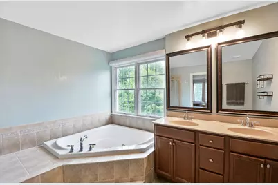 88 Open Parkway S, Hawthorn Woods, IL 60047 - Photo 24