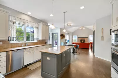 88 Open Parkway S, Hawthorn Woods, IL 60047 - Photo 14