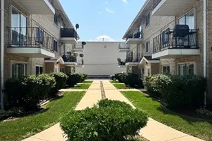 6023 W 64th Pl, Chicago, IL 60638 - Photo 2