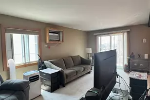 6023 W 64th Pl, Chicago, IL 60638 - Photo 8