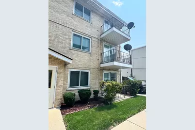 6023 W 64th Place #9, Chicago, IL 60638 - Photo 4