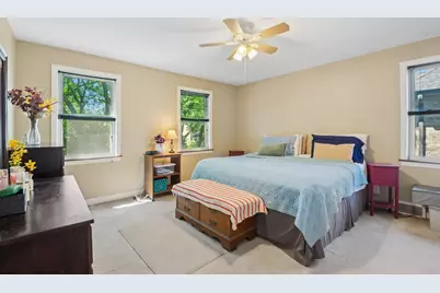 2904 W Fargo Avenue, Chicago, IL 60645 - Photo 12