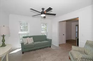 316 Ambleside Dr, Roselle, IL 60172 - Photo 2