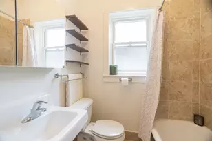 1319 W Early Ave, Chicago, IL 60660 - Photo 6