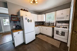 144 W Lincoln St, Seneca, IL 61360 - Photo 8