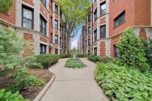 7639 N Eastlake Terrace, Chicago, IL 60626 - Photo 2