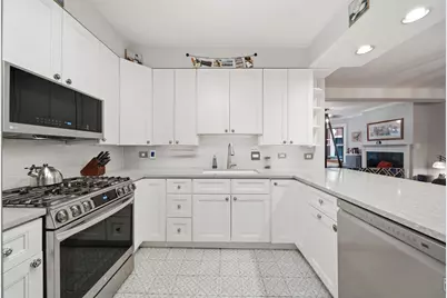 7639 N Eastlake Terrace #1D, Chicago, IL 60626 - Photo 4