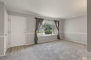 5014 W Greenbrier Dr, McHenry, IL 60050 - Photo 4