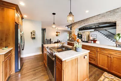 38W064 Tanglewood Drive, Batavia, IL 60510 - Photo 10