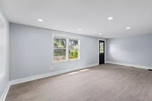 50 Maple Ln, Sandwich, IL 60548 - Photo 4