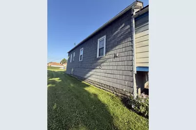 9353 S Yates Boulevard, Chicago, IL 60617 - Photo 4