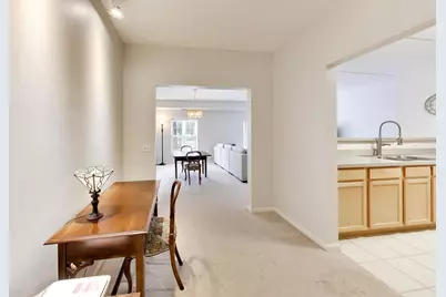 410 W Mahogany Court #205, Palatine, IL 60067 - Photo 8