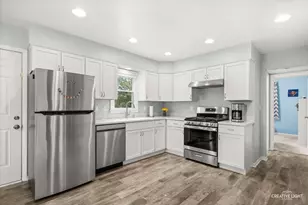 15 Cedar Dr, North Aurora, IL 60542 - Photo 4