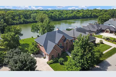 413 Edgewater Drive, Morris, IL 60450 - Photo 2