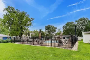 2167 Midhurst Rd, Downers Grove, IL 60516 - Photo 42