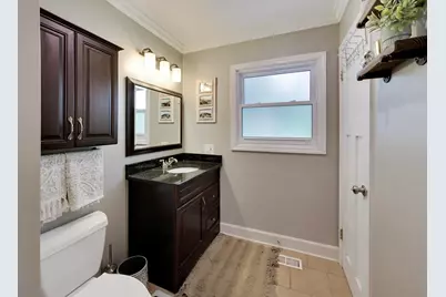 2167 Midhurst Road, Downers Grove, IL 60516 - Photo 16