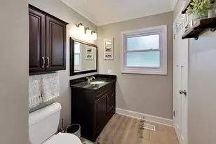 2167 Midhurst Rd, Downers Grove, IL 60516 - Photo 16