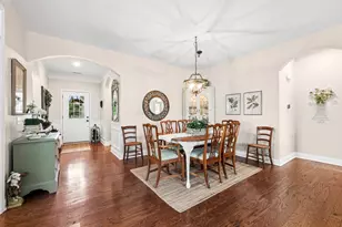 2751 Beacon Point Cir, Elgin, IL 60124 - Photo 8