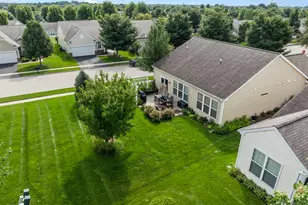 2751 Beacon Point Cir, Elgin, IL 60124 - Photo 4