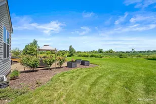 3461 Fletcher Ln, Aurora, IL 60506 - Photo 22