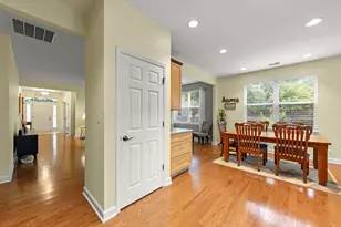 784 Bellevue Cir, Oswego, IL 60543 - Photo 10
