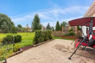 784 Bellevue Cir, Oswego, IL 60543 - Photo 22
