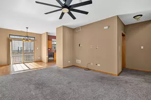 2325 Graystone Dr, Joliet, IL 60431 - Photo 8