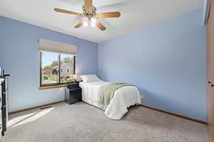 556 Foxford Rd, Bartlett, IL 60103 - Photo 16