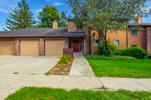 615 Waverly Dr, Elgin, IL 60120 - Photo 1