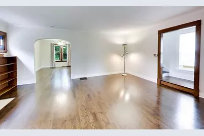 315 Douglas Avenue, Waukegan, IL 60085 - Photo 4