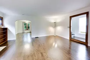 315 Douglas Ave, Waukegan, IL 60085 - Photo 4