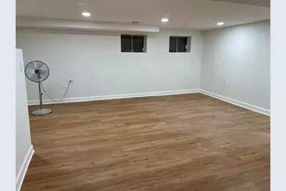 7229 N Campbell Avenue, Chicago, IL 60645 - Photo 10