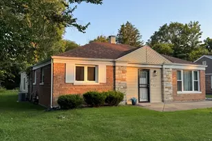 331 Osage St, Park Forest, IL 60466 - Photo 2