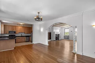 7370 S South Shore Dr, Chicago, IL 60649 - Photo 8