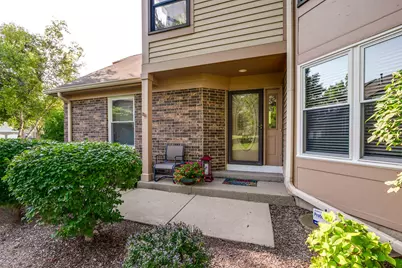 187 Willow Parkway, Buffalo Grove, IL 60089 - Photo 1