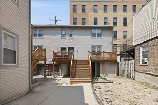 518 N May St, Chicago, IL 60642 - Photo 1