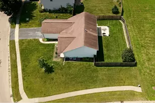 728 Steamboat Ct, Ottawa, IL 61350 - Photo 22